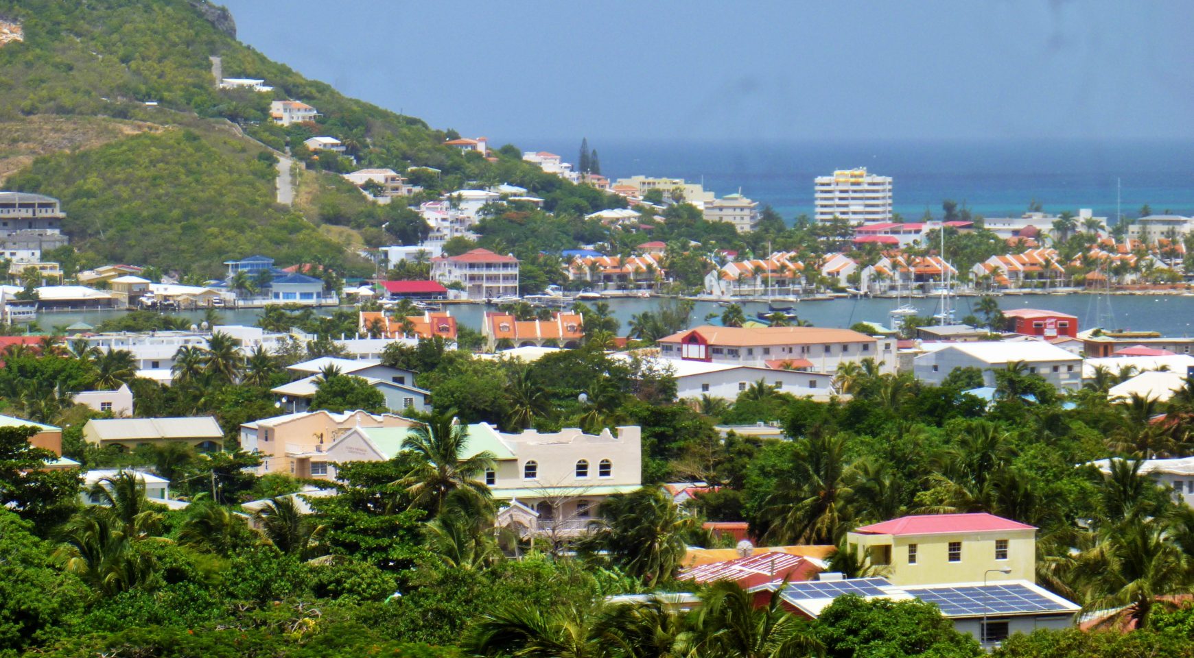 Breezy Apartment,Apartment for Rent at Cole Bay Hill Century21 Island Realty