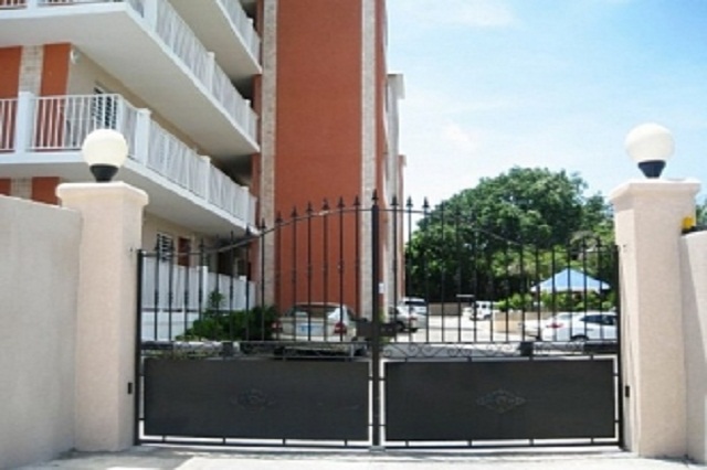 Aventura Residence