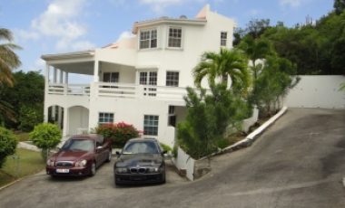Diamond Estate Condo