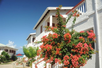 Flamboyant Beach Residence