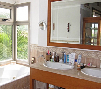 Simpson Bay Yatch Club