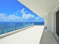 Cay Hill – Casa Indigo