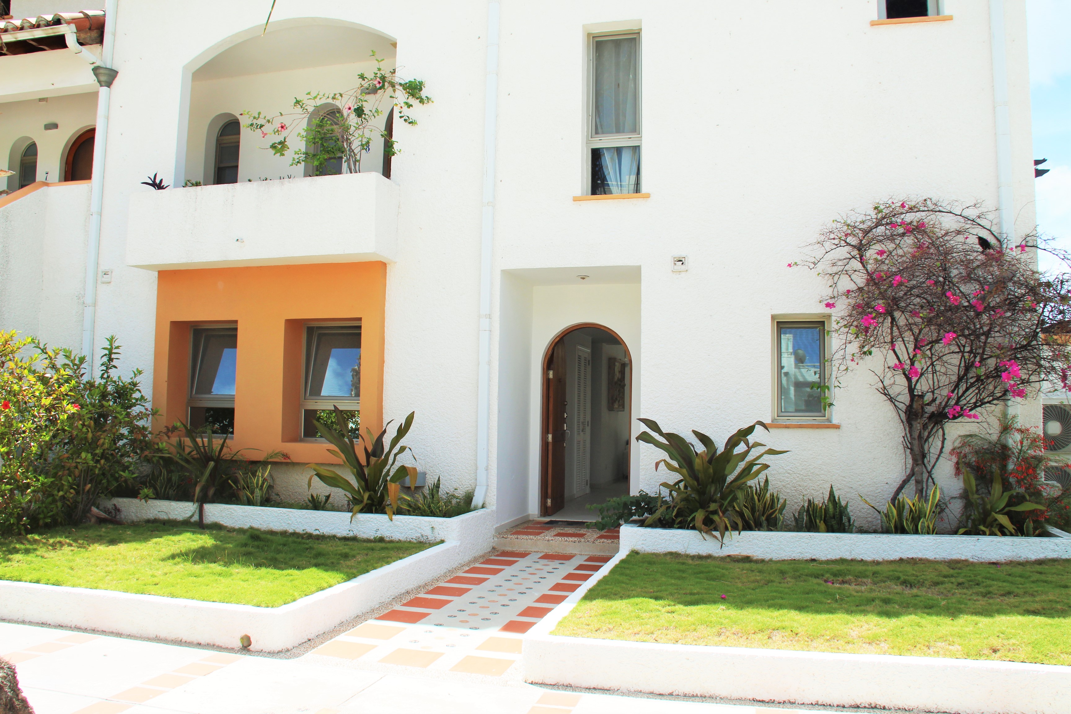 Simpson Bay Yacht Club Waterfront