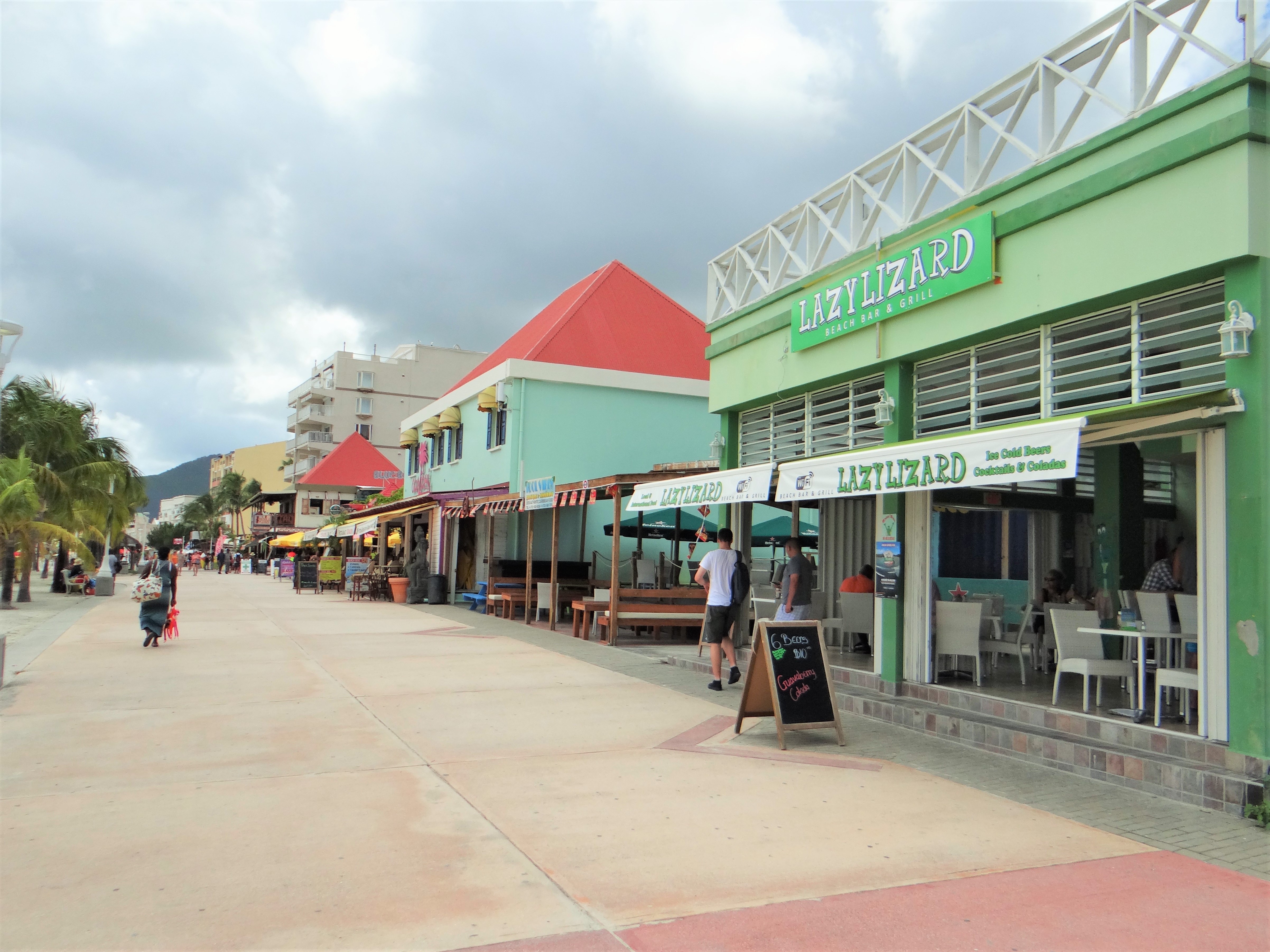 Lazy Lizard Beach Bar ST. MAARTEN REAL ESTATE