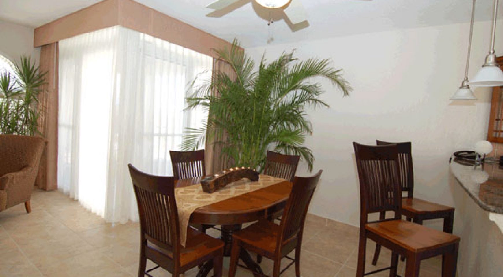 Rainbow Beach Club Rental,2 Bedrooms,2 Bathrooms,Condos for Rent at
