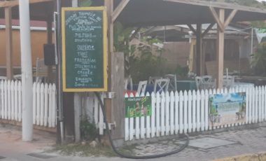 Vintage Caribbean Restaurant For Rent