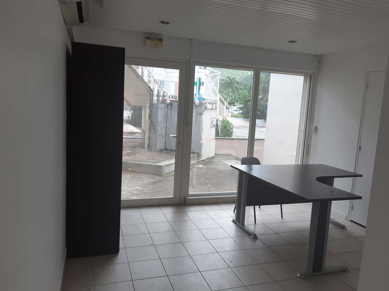 Bellevue Commercial Property For Rent