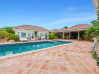 Terres Basses Villa For Sale
