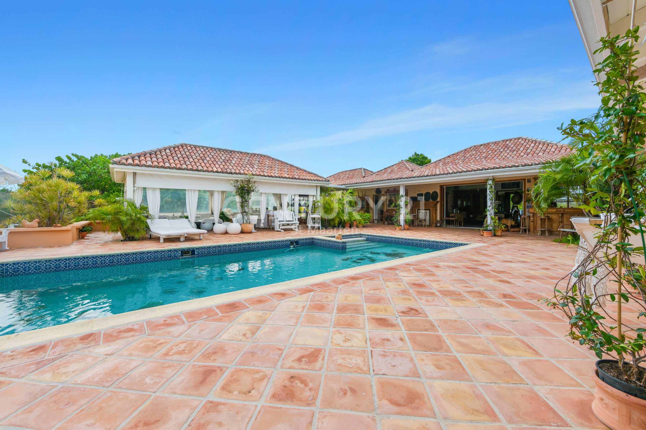 Terres Basses Villa For Sale