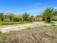 Terres Basses Villa For Sale