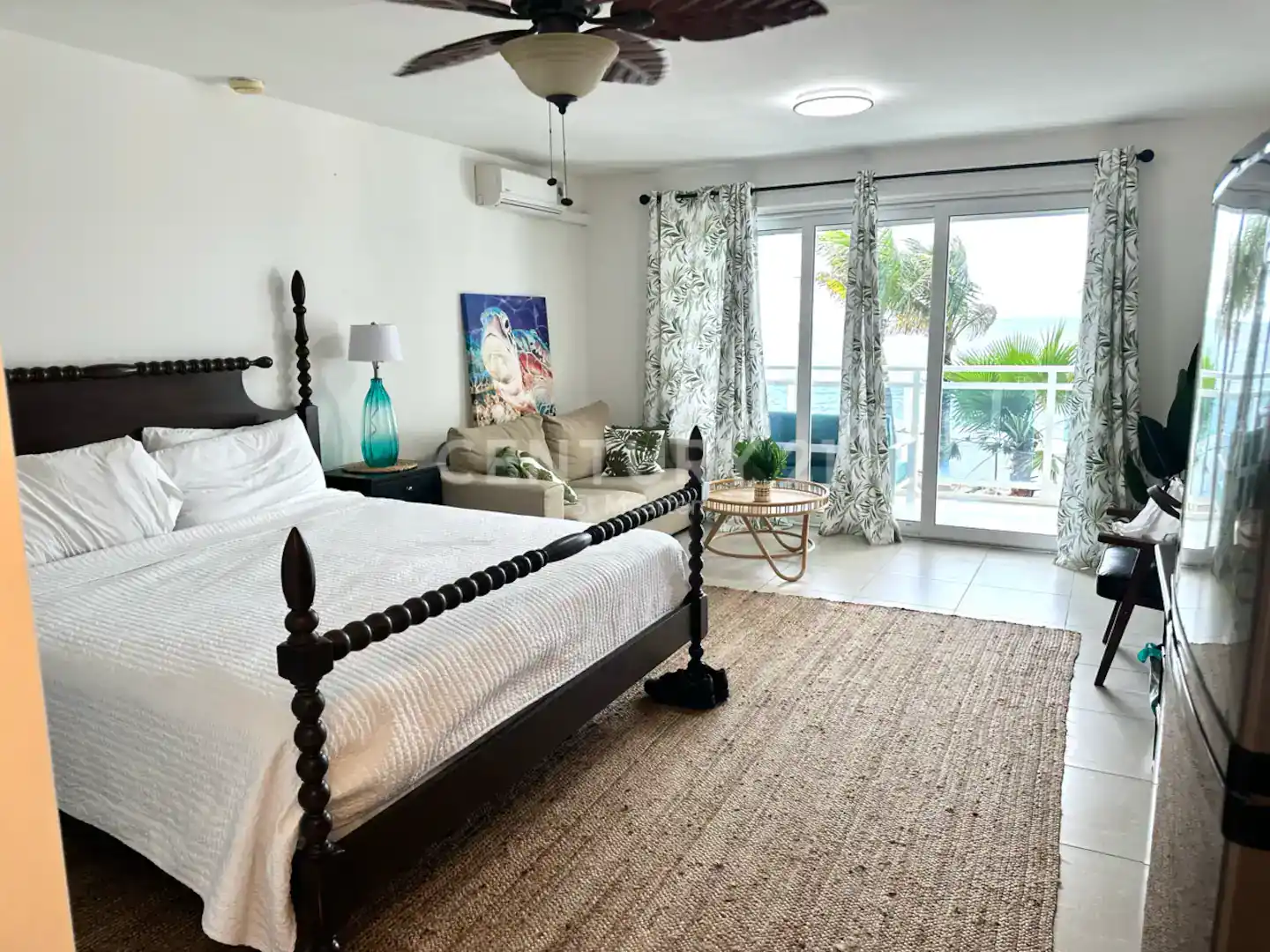 Lux Maho Reef Suite next to The Morgan Resort For Rent