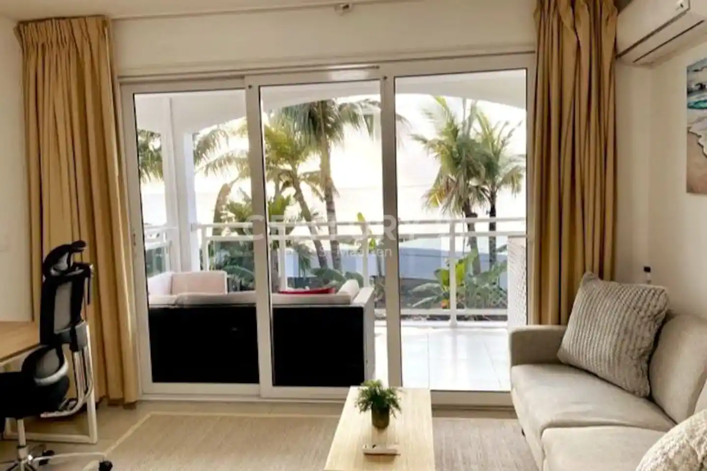 Maho Beach Escape-Lux Studio next to Morgan Resort For Rent