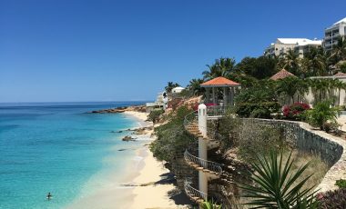 Rainbow Beach Club For Rental in Cupecoy