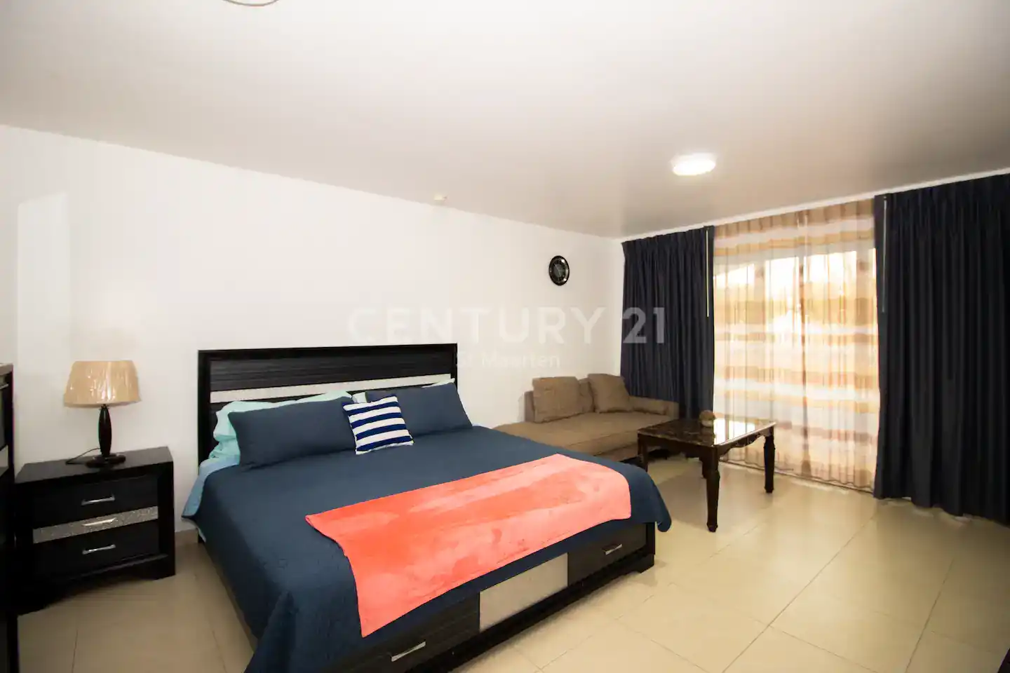 Caribbean Sea Studio next to The Morgan Resort For Rent