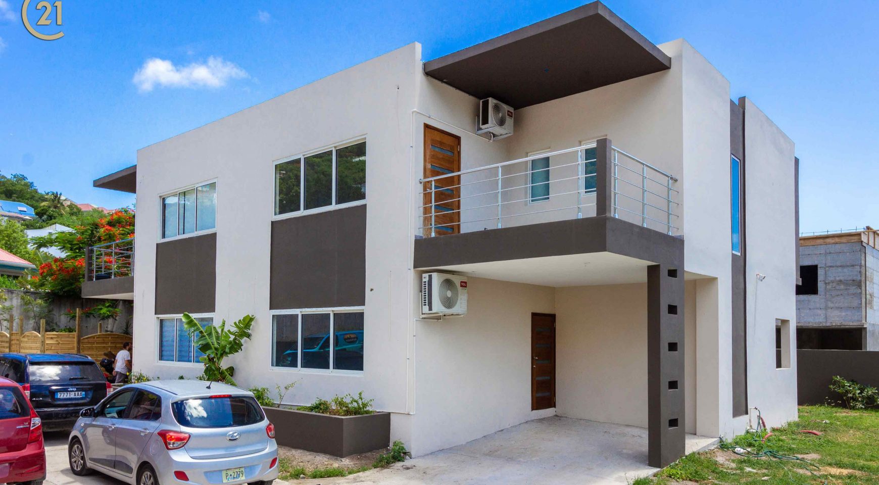 Modern Rose Diamond Cole Bay 3 Bedroom Villa For Sale In SXM
