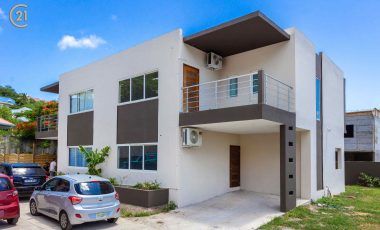 Modern Rose Diamond Cole Bay 3 Bedroom Villa For Sale