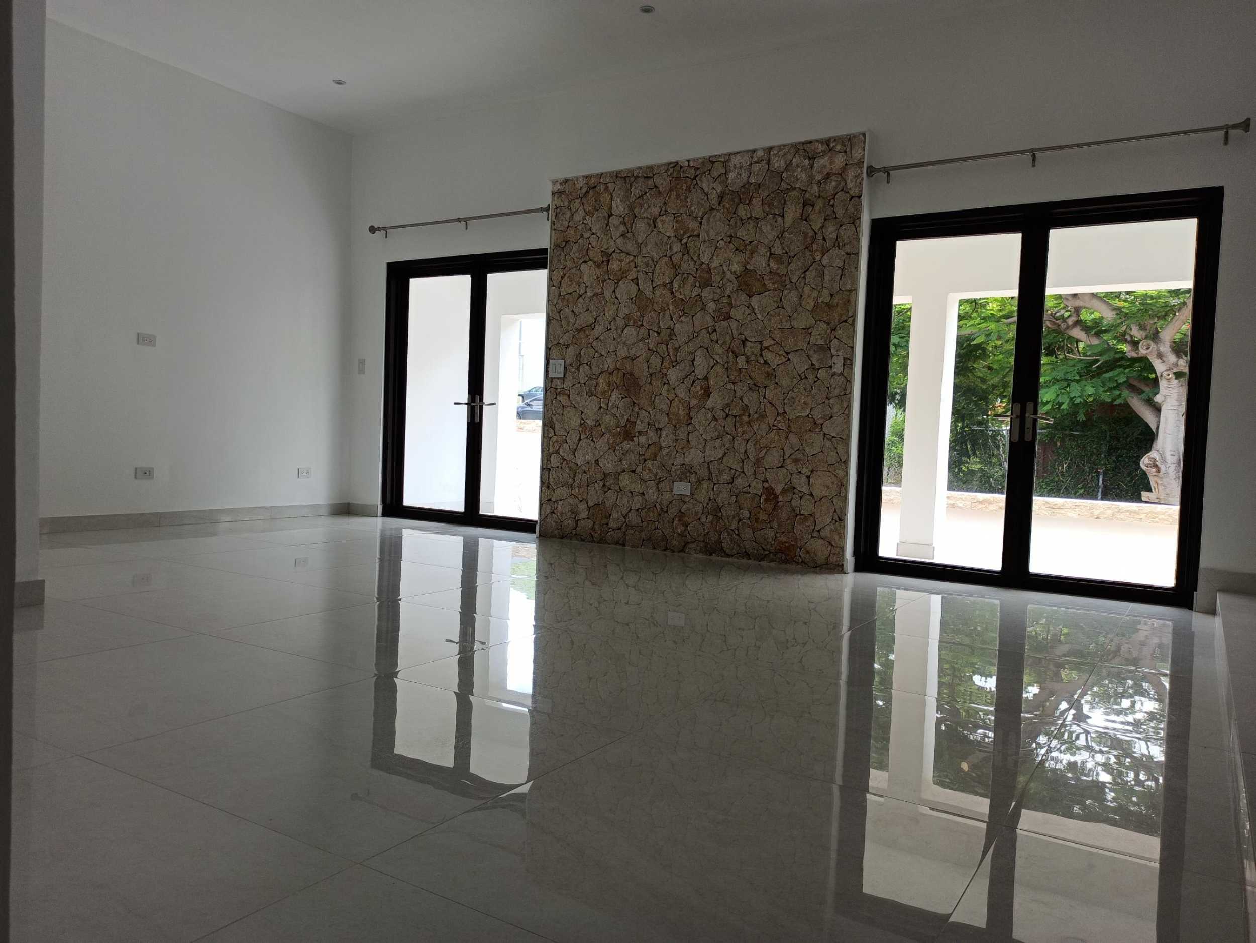 Cole Bay Two Bedroom Apartment For Rent