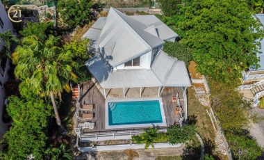Fixer Upper 3 Bedroom Pelican Key Oceanview Villa For Sale