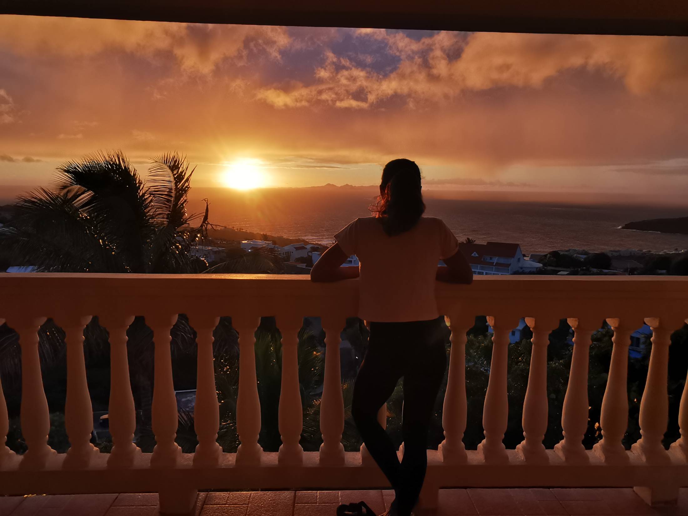 Dawn Beach 2 Bedroom Modern Apartment For Rent