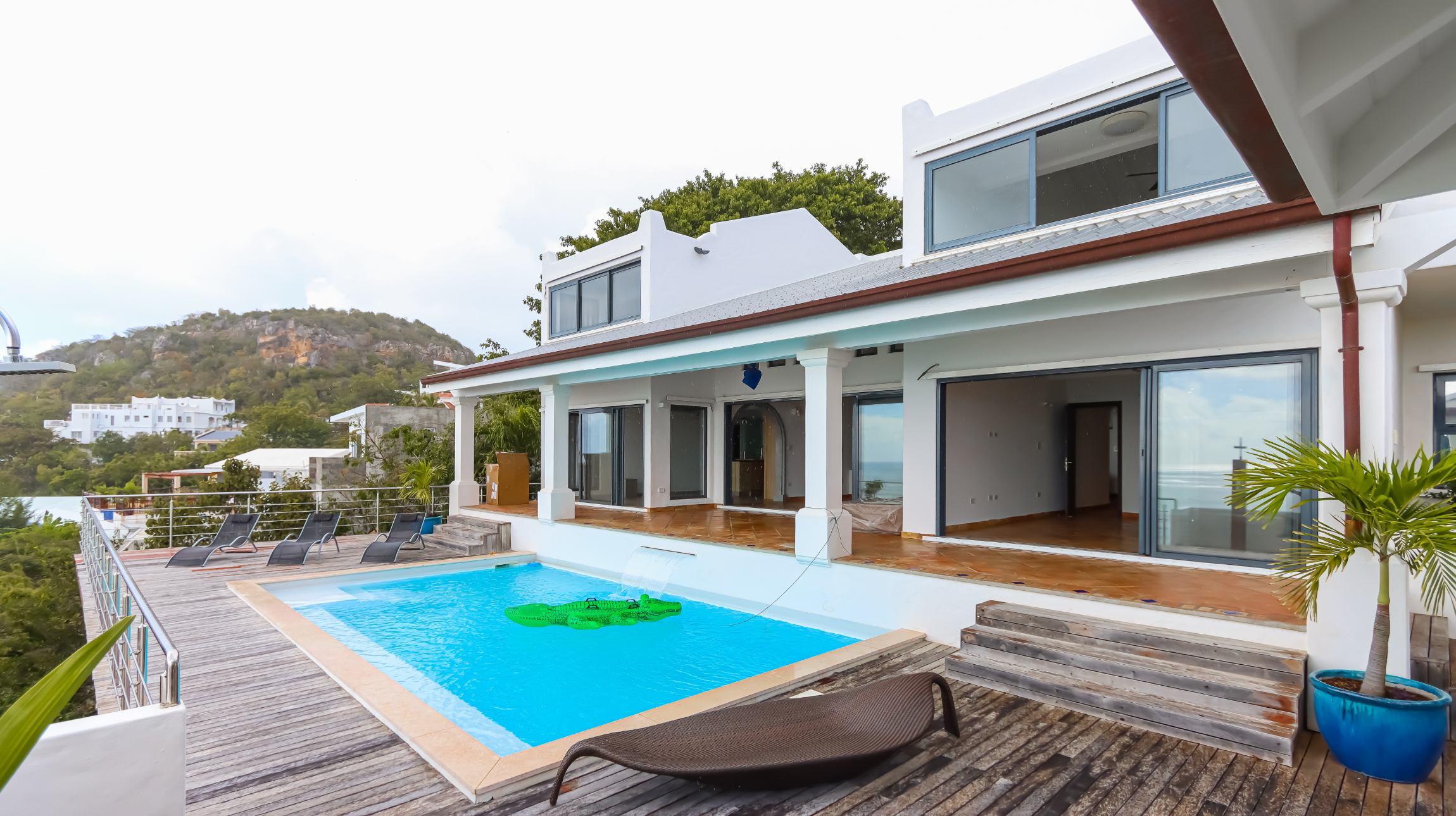 Sensational Oceane 4 Bedroom Luxury Pelican Key Villa For Sale