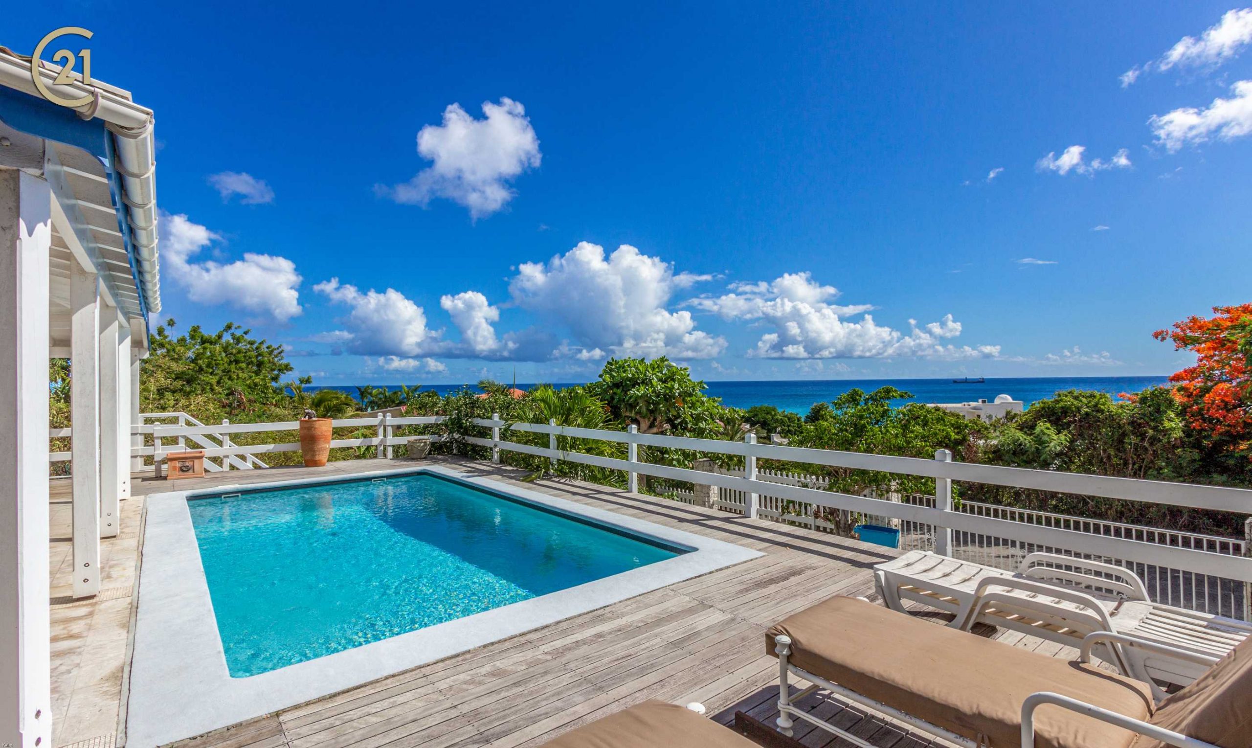 Pelican Key Villa For Sale