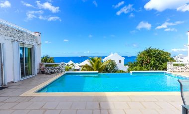 Special Oceanview Pelican Key White Stone Apartment For Sale