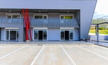 Offices And Warehouse For Rent In Cole Bay At New Opal Plaza