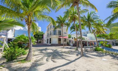 Philipsburg Boardwalk Commercial Building For Sale