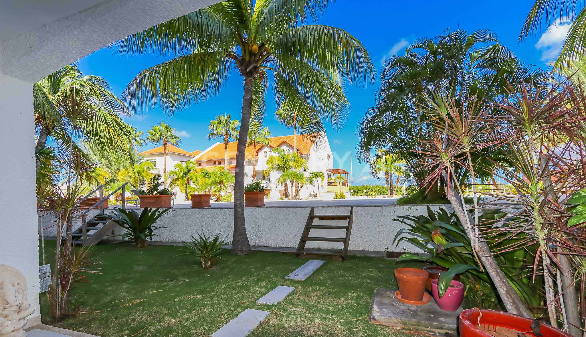 Simpson Bay Yacht Club Condos For Sale