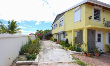 Wonderful 7 Bedroom Simpson Bay Beach Villa For Sale