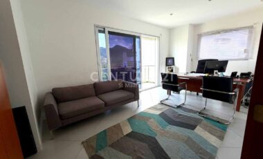 Excellent Office Space in Simpson Bay For Rent