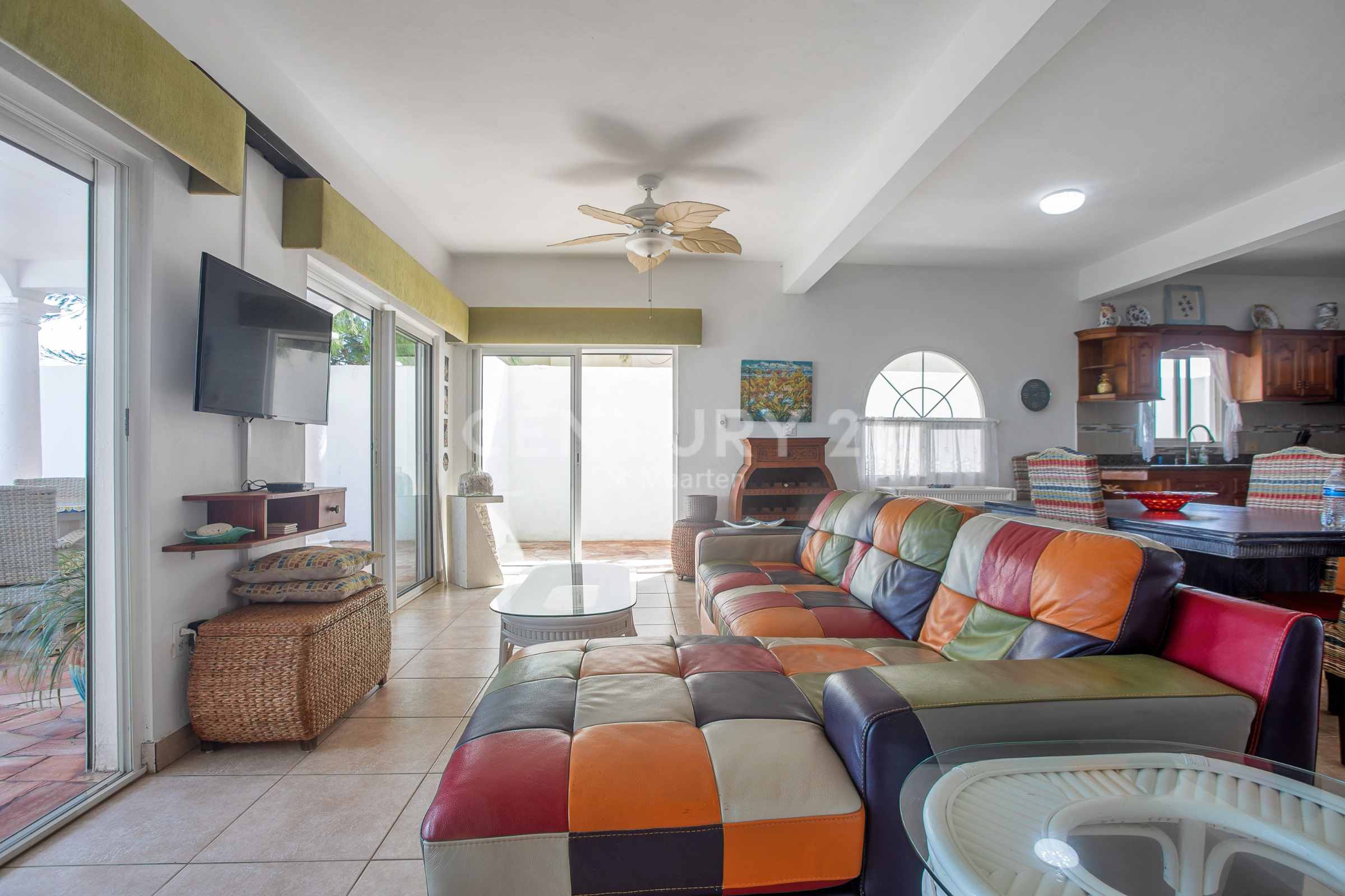 Beacon Hill Villa Near Beach For Sale