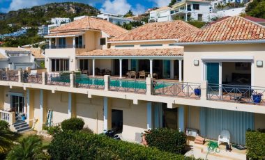 Beautiful 5 Bedroom Luxury Villa For Sale In Pelican Key