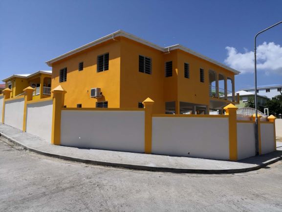 Bishop Hill Family Home for Rent
