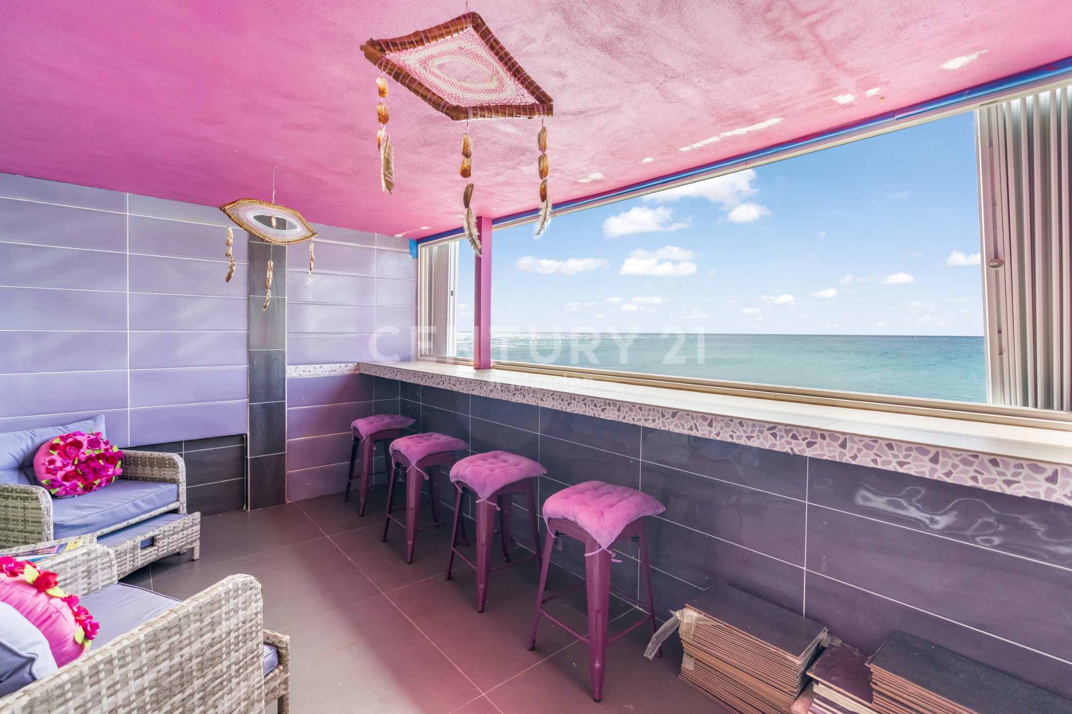 Perfect Beacon Hill Ocean Front Apartment For Sale