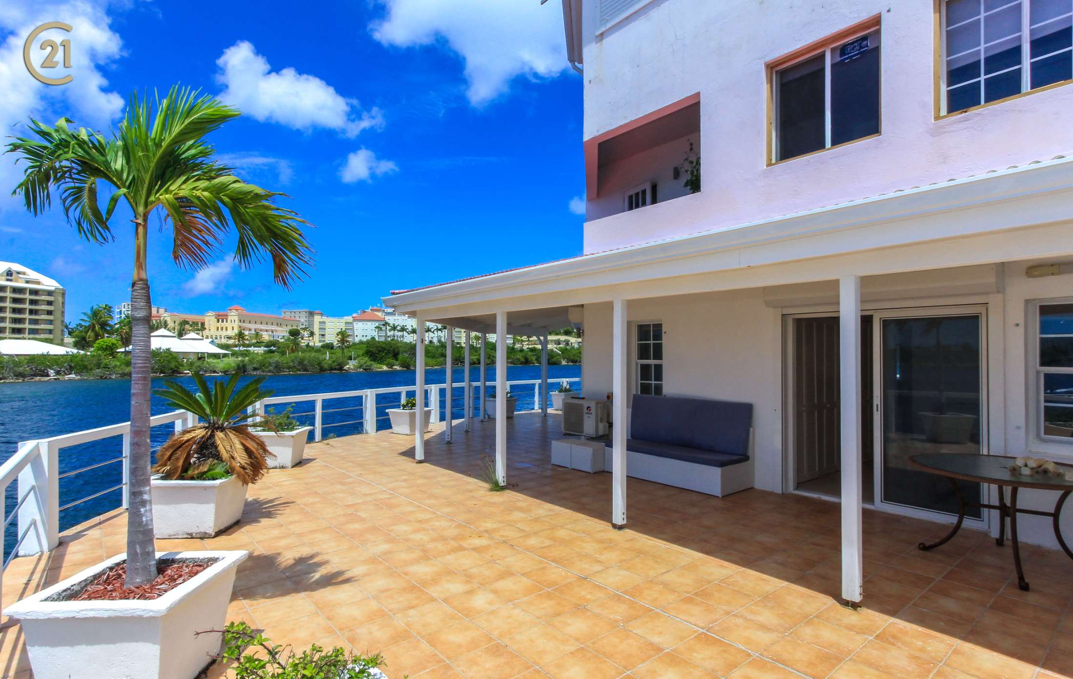 Waterfront 2 Bedroom Point Pirouette Modern Condo For Rent