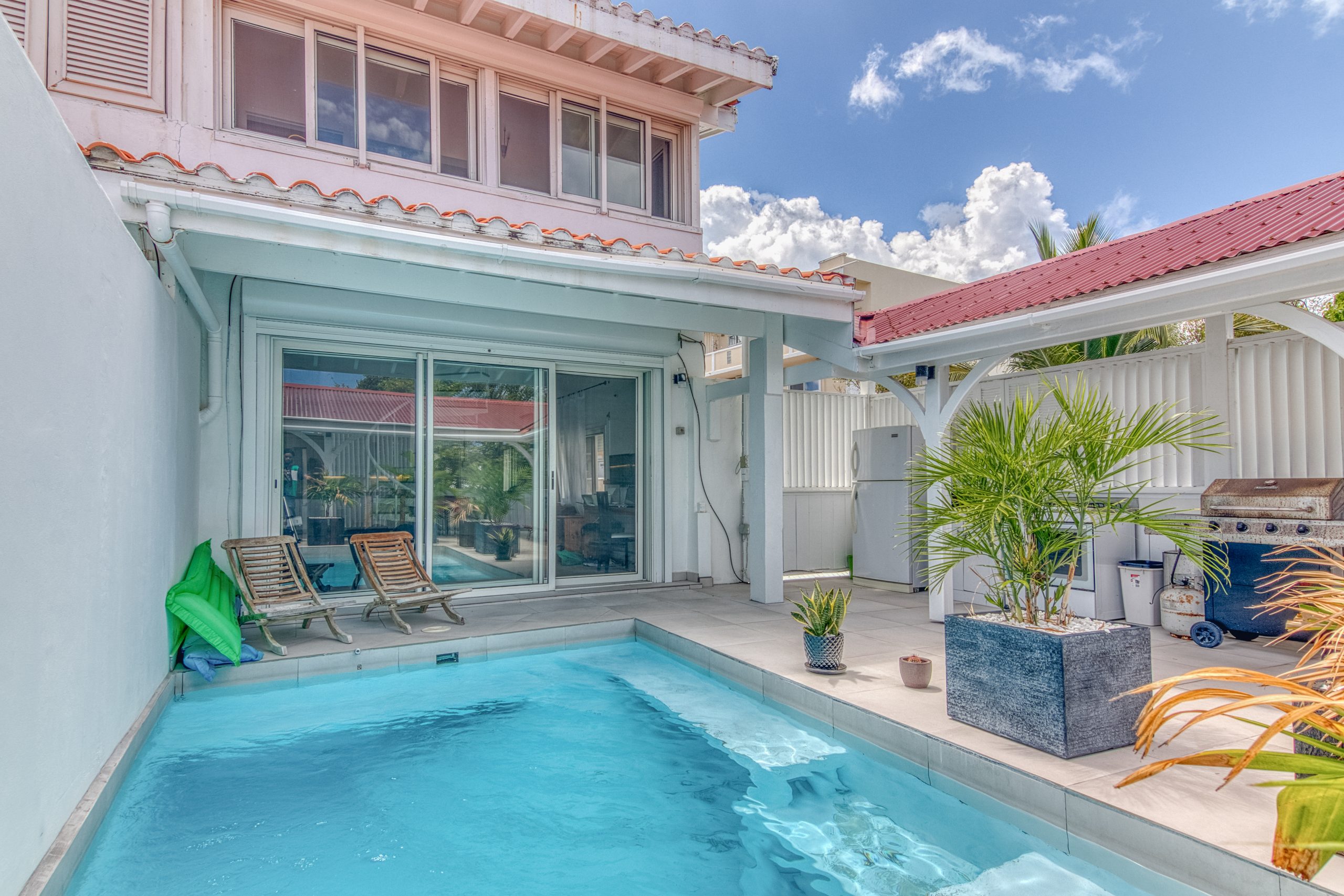 Elegant Two Bedroom Lagoon view Townhouse Point Pirouette For Sale