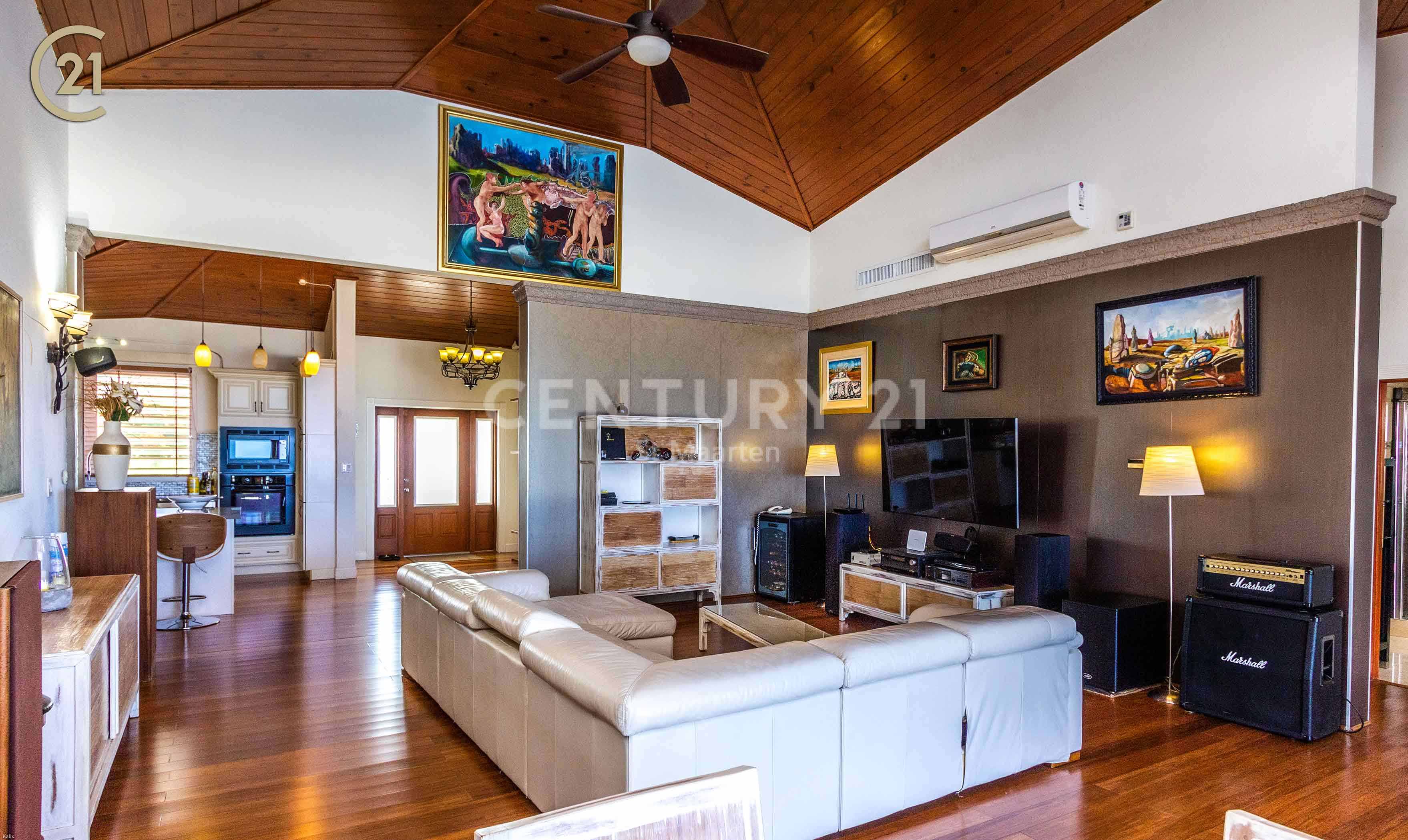 Pelican Key – Luxury Villa Del Mar For Sale