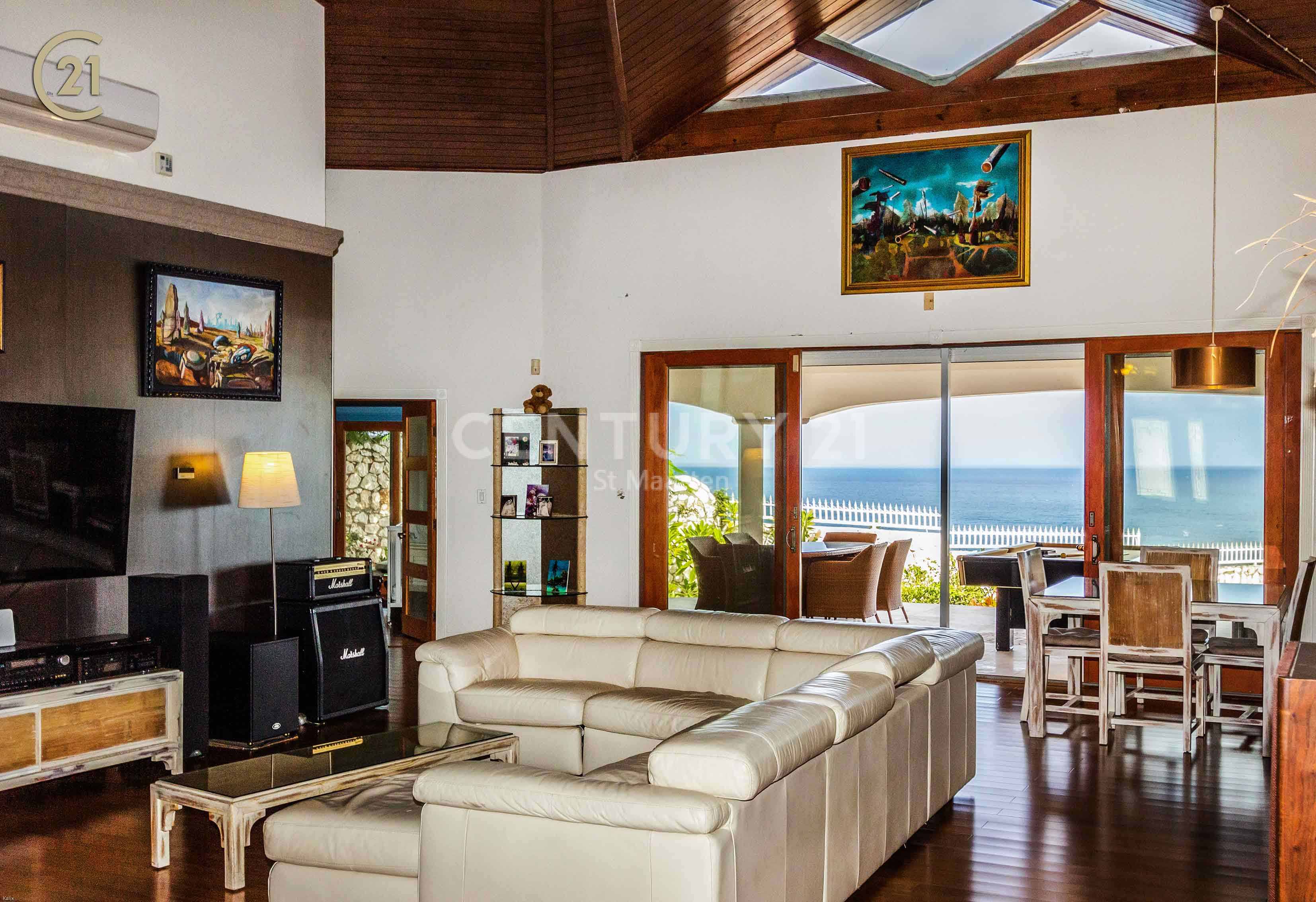 Pelican Key – Luxury Villa Del Mar For Sale