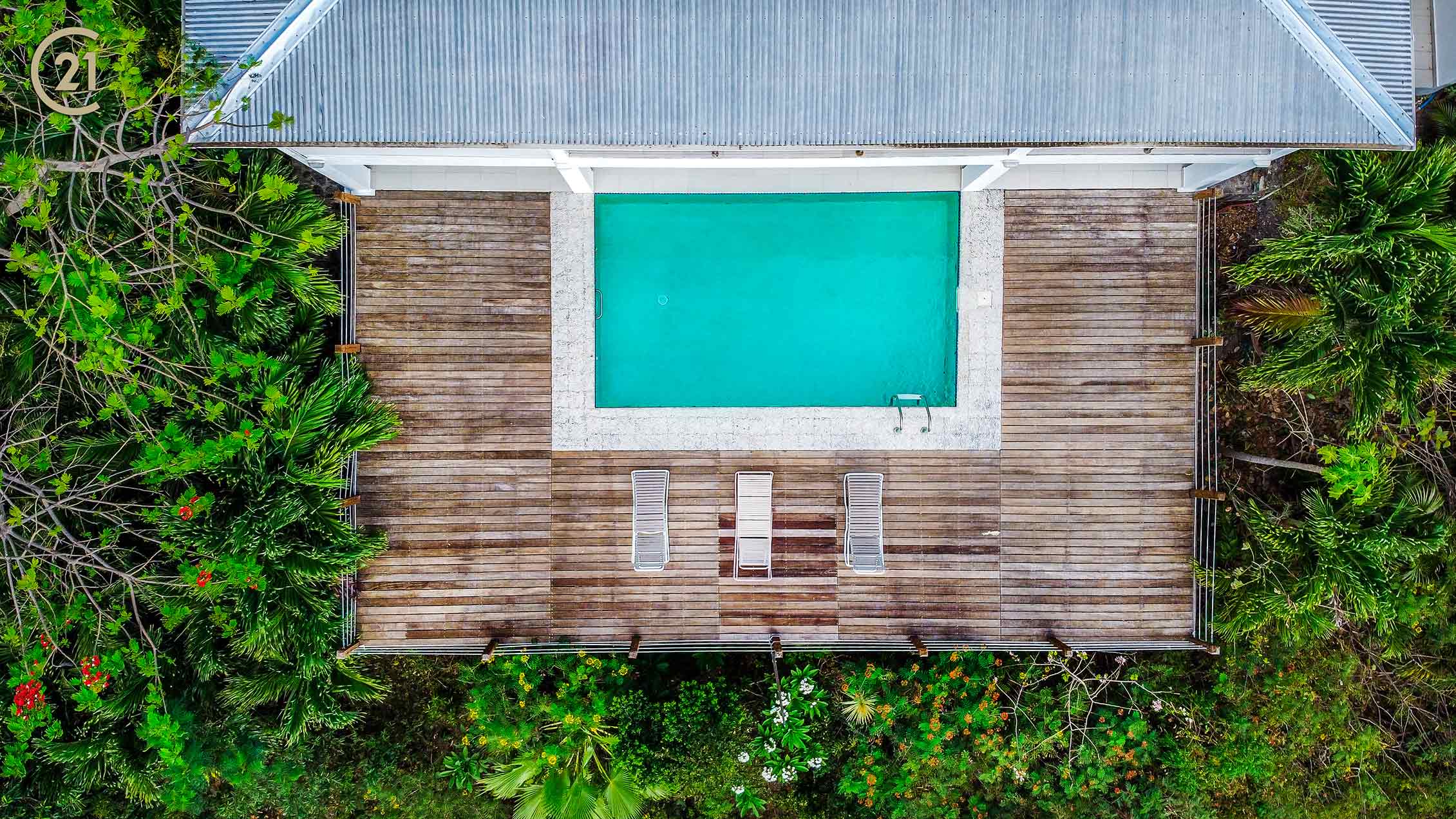 Magnifique Almond Grove Villa With Cottage For Sale