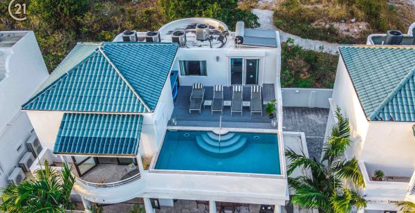  4 Bedroom Shore Point Luxury Villa 