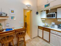 Pelican Key – Triple Oceanview Studio