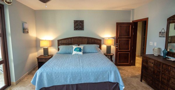  Shore Point Villa Master Bedroom 