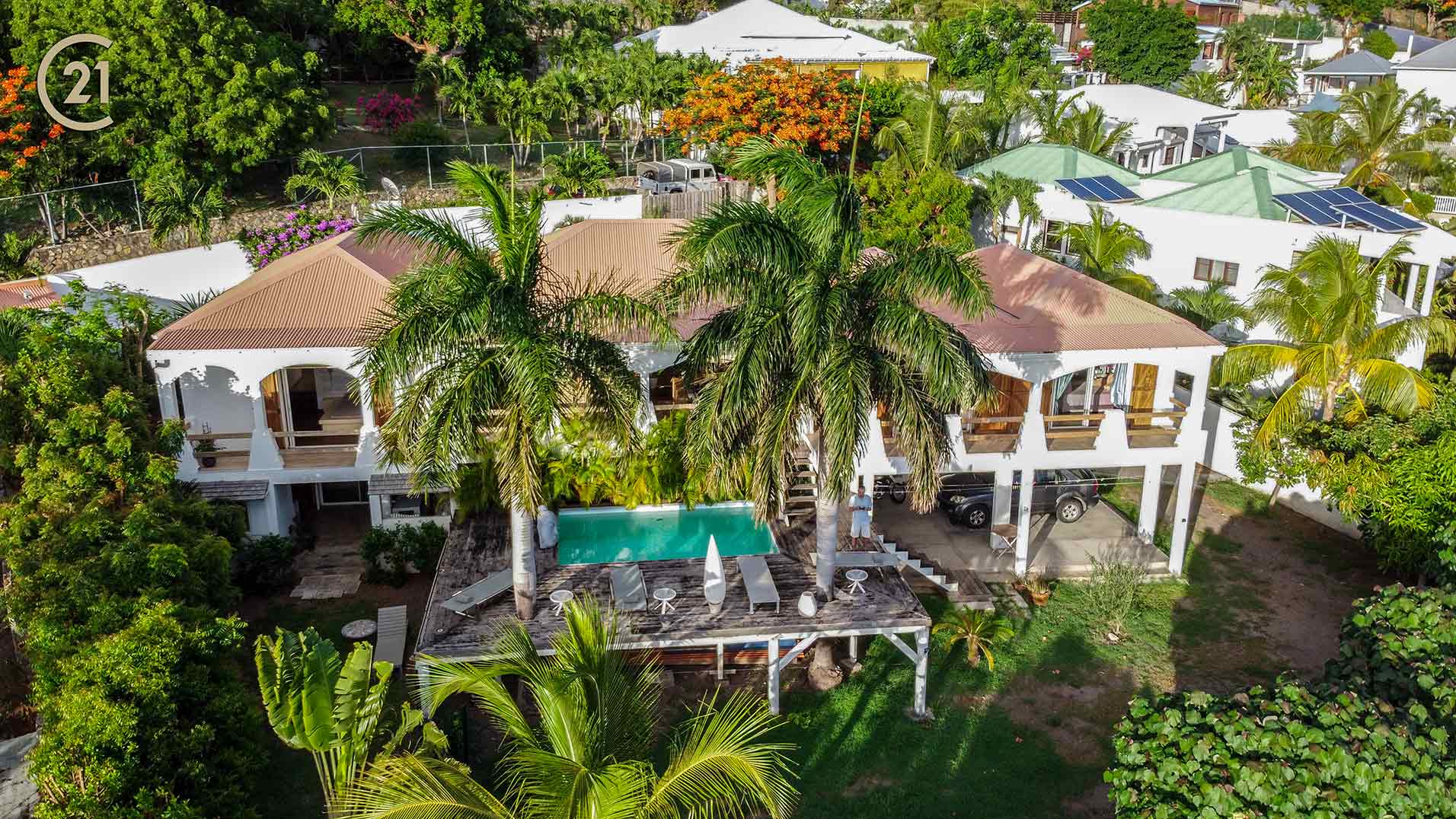 Stunning Almond Grove Villa Tropicale in Cole Bay