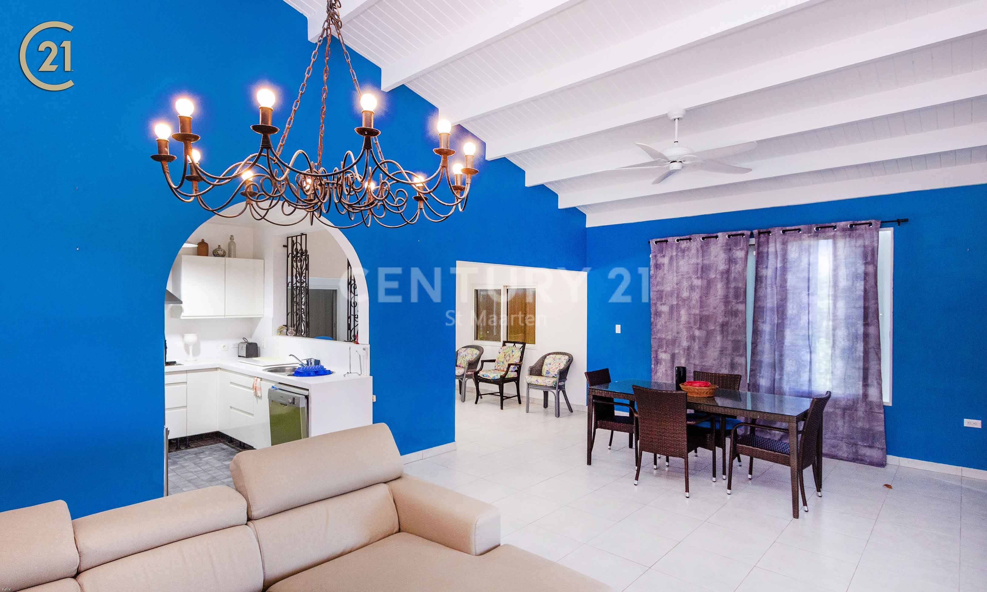 Pelican Key Three Bedroom Villa Cozy