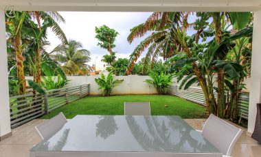 Acqua Beacon Hill Oceanfront 3 Bedroom Duplex Garden Condo