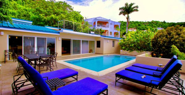  Large terrace with private pool offering stunning sunset ocean views  
