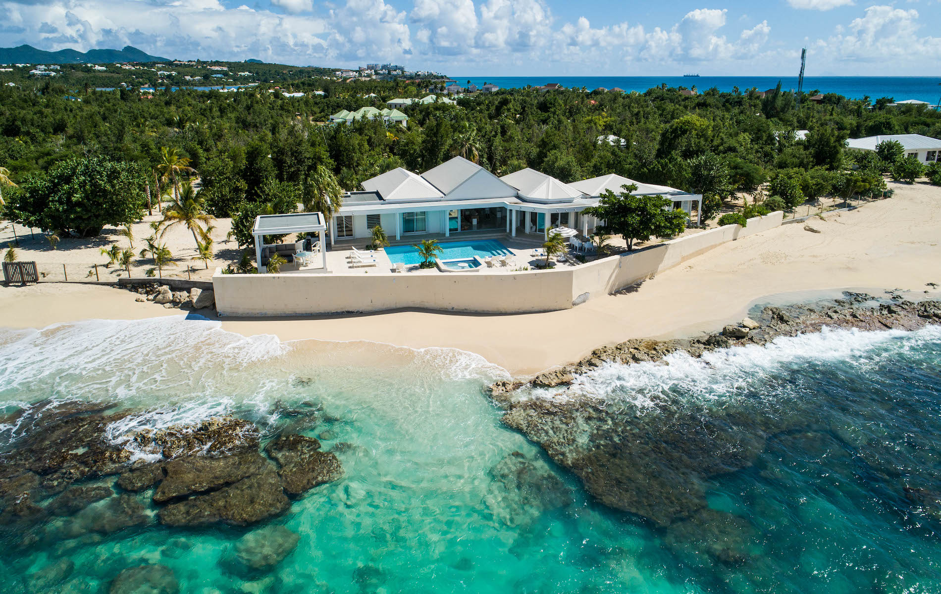 St Maarten beach villa