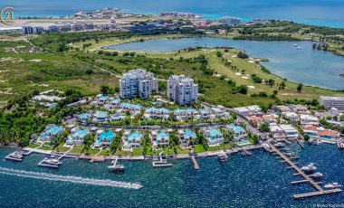 AquaMarina Villa & Condo Rentals