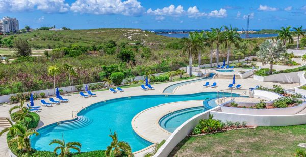  Blue Marine world-class pool and lounge 